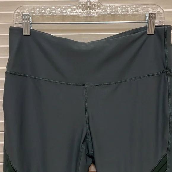 Avia Athletic Leggings / Joggers / Exercise / Running Pants in Green, Size Large - Picture 3 of 15